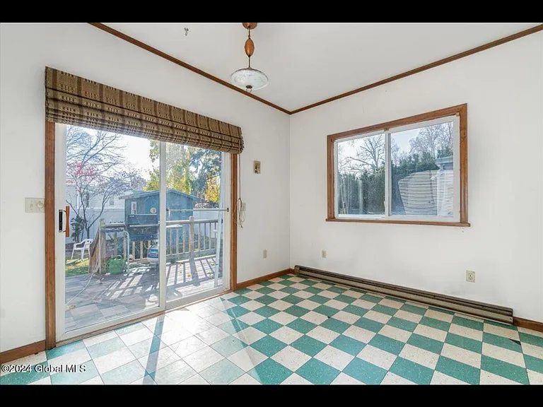 117 N Pine Ave #1 — Photo 7