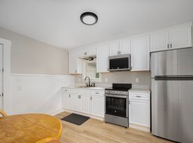 849 Tower Hill Rd, North Kingstown, RI