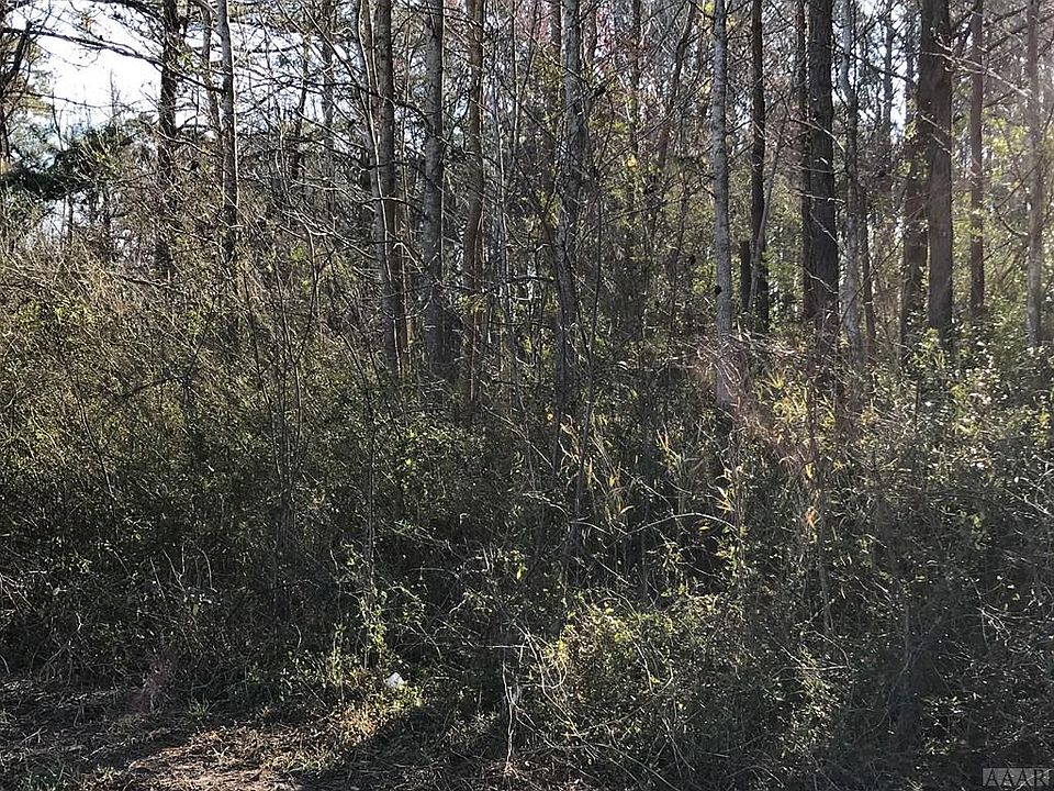 2nd image of 345 Bartlett Rd