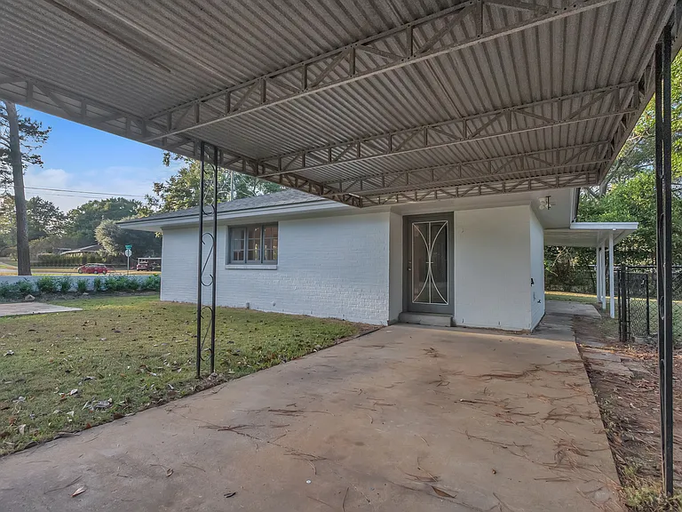 895 Greg Dr — Photo 34