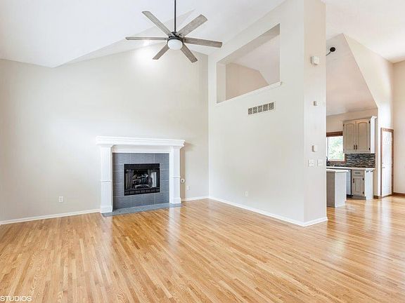 2nd image of 9009 N Chatham Ave