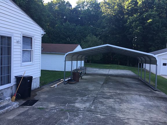 2nd image of 124 Longview Ct