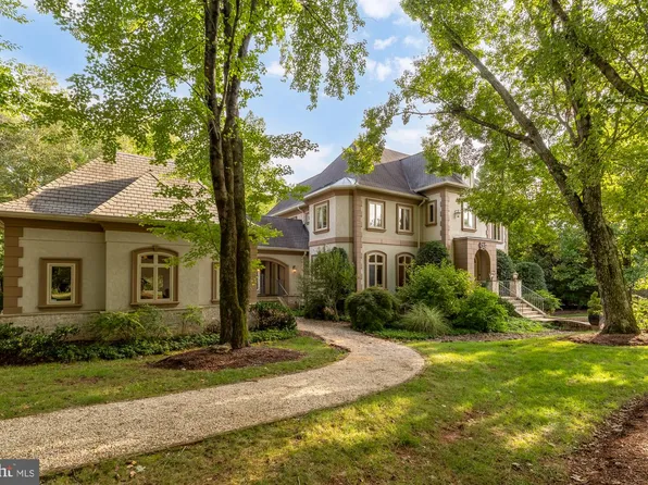 606 Kentland Dr, Great Falls, VA 22066