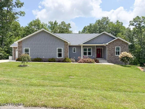 380 Mountain Preserve Pkwy, Crab Orchard, TN 37723