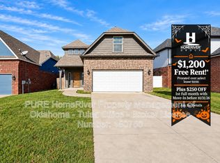 209 W 111th Pl S, Jenks, OK 74037