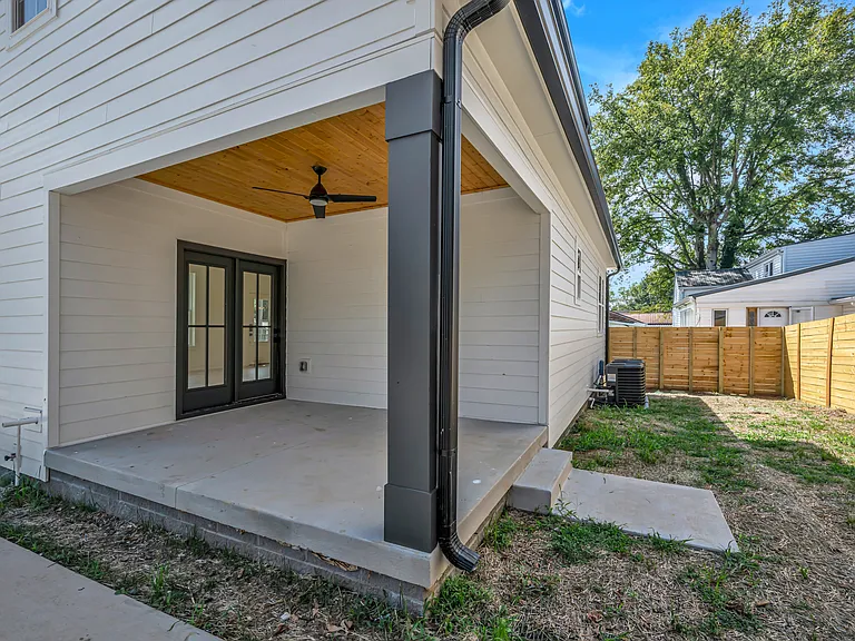 1408 Lawrence St — Photo 19