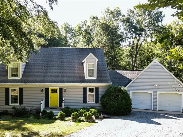 18 Seneca Ter, Fredericksburg, VA 22401