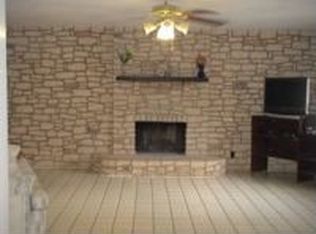 6706 Spring Hollow Dr, San Antonio, TX 78249