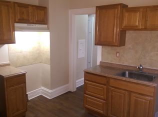 950 Nye Rd #2, Cleveland, OH 44110