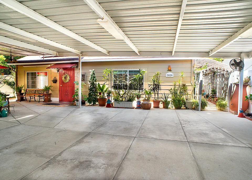 7029 Orion Ave