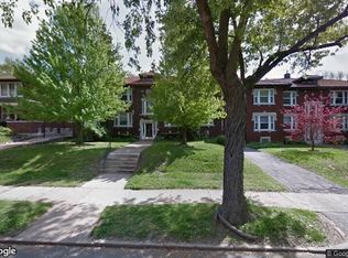 7258 Forsyth Blvd, Saint Louis, MO 63105