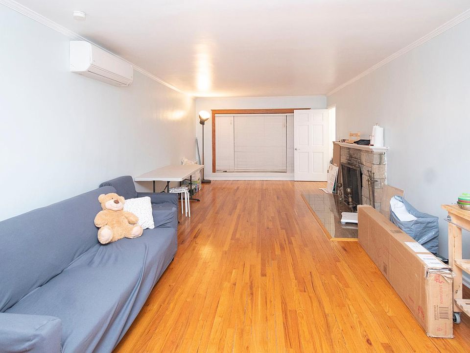 2nd image of 21833 Grand Central Pkwy Floor 1