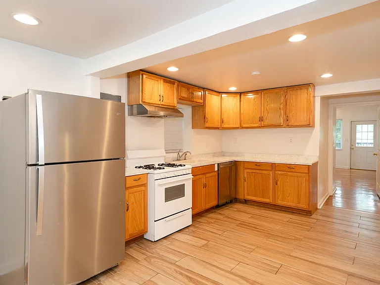 1213 Kendrick Rd — Photo 6