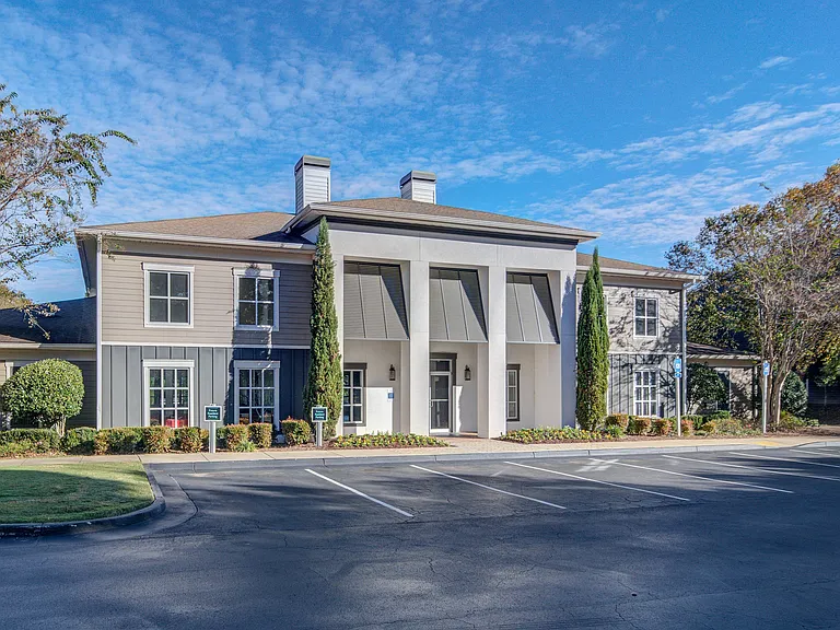 Leasing Center