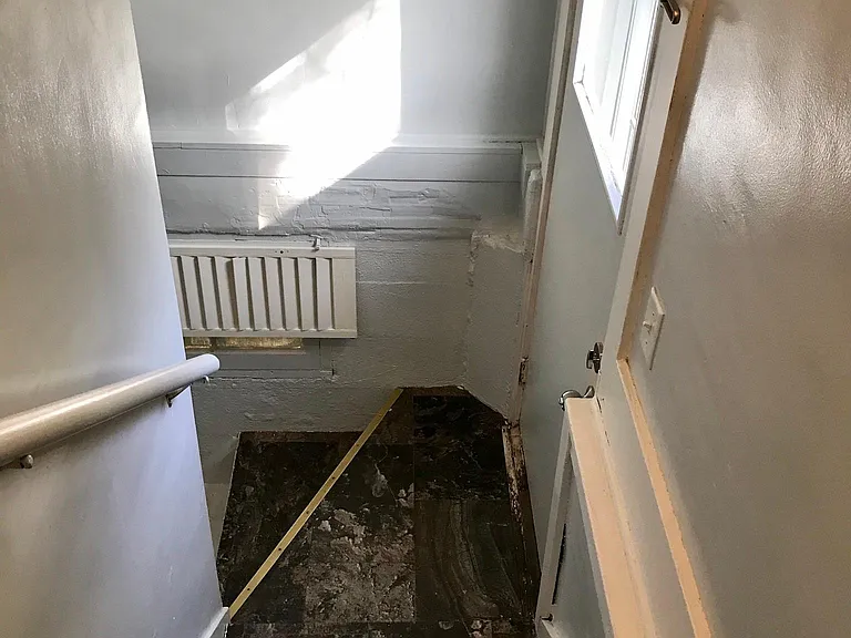 Back door entryway - steps down to basement
