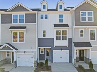 104 Sugar Run Dr, Fuquay Varina, NC 27526
