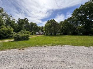 30 Murray Rd, Pleasant Hill, MO 64080