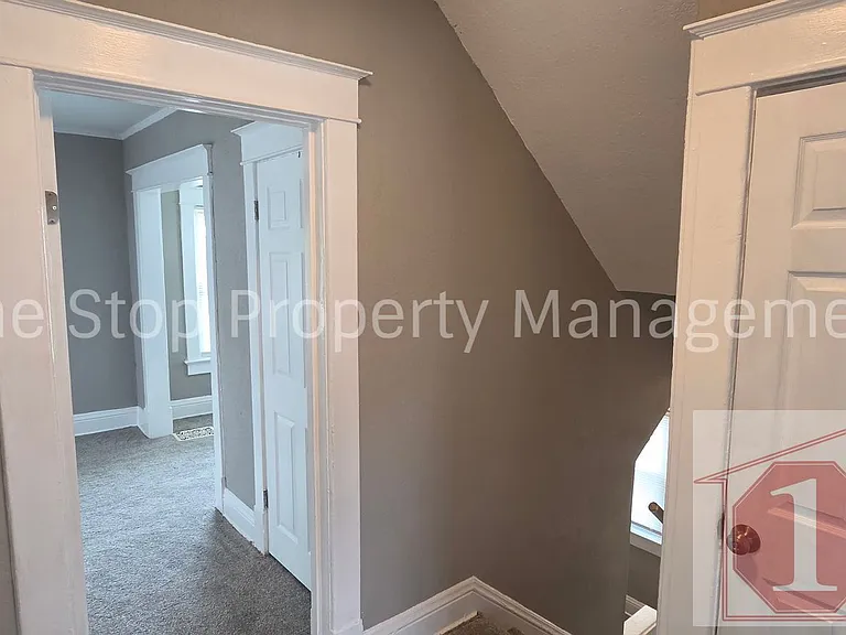 2821 Wabash Ave — Photo 16