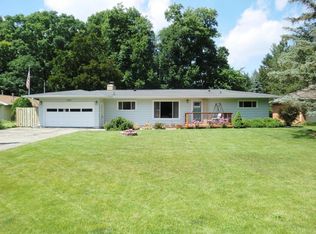 1275 Valley View Rd, Lansing, MI 48906