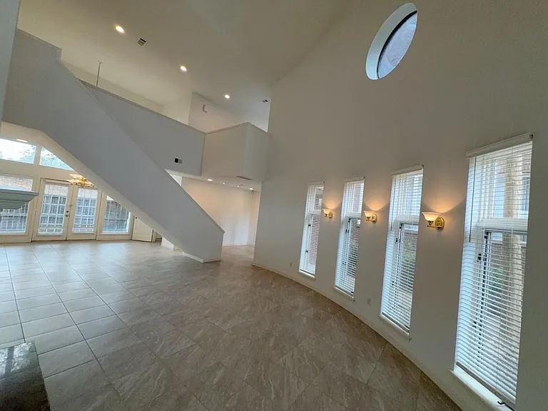 11852 Taylorcrest Rd #8 — Photo 8