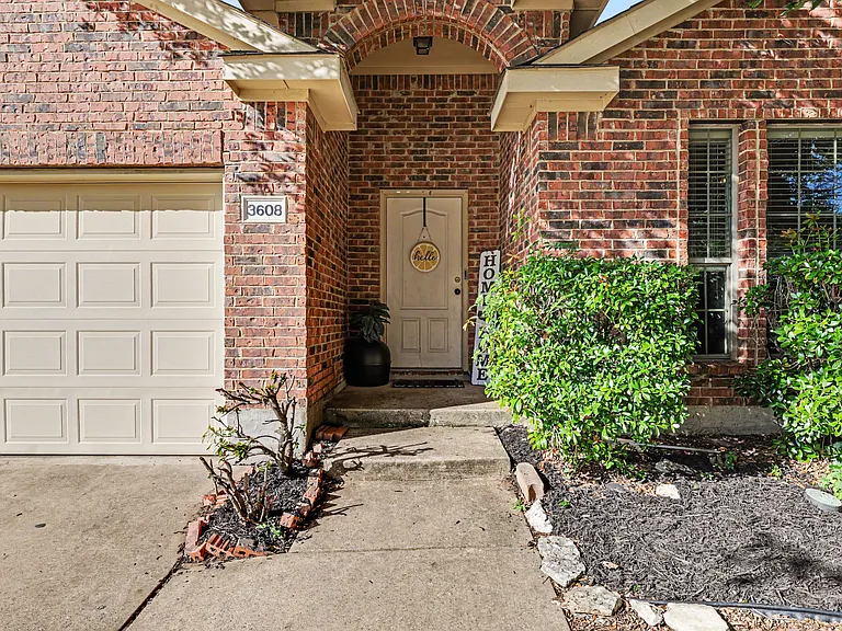 3608 Dove Ln — Photo 3