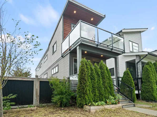 34609 2nd Ave, Abbotsford, BC V2S 8C1