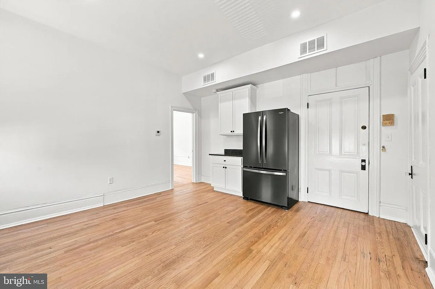 1 bed, 1.0 bath, $1,895 — Photo 4