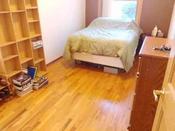 3212 S Wallace St APT 2F, Chicago, IL 60616