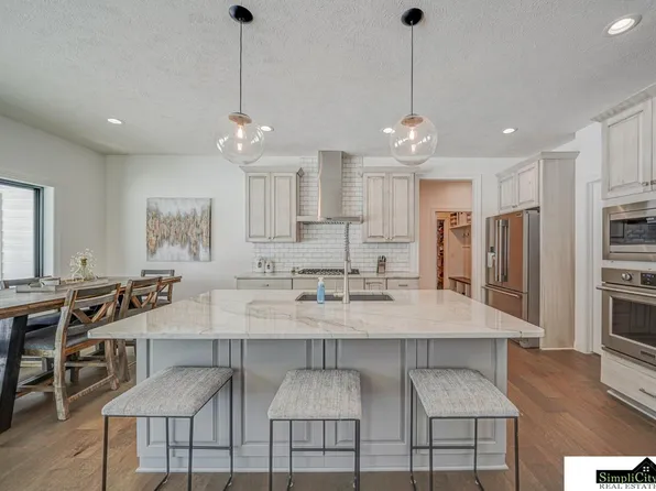2141 Big Timber Rd, Lincoln, NE 68520