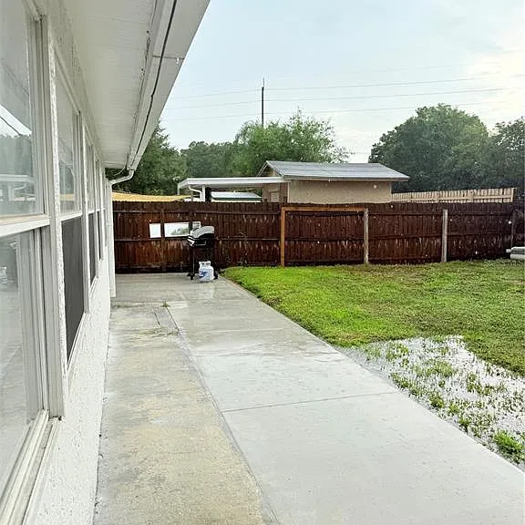 2130 Redleaf Dr — Photo 16