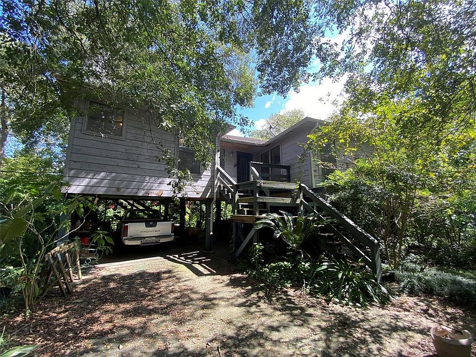 1st image of 13925 Silvia Ln