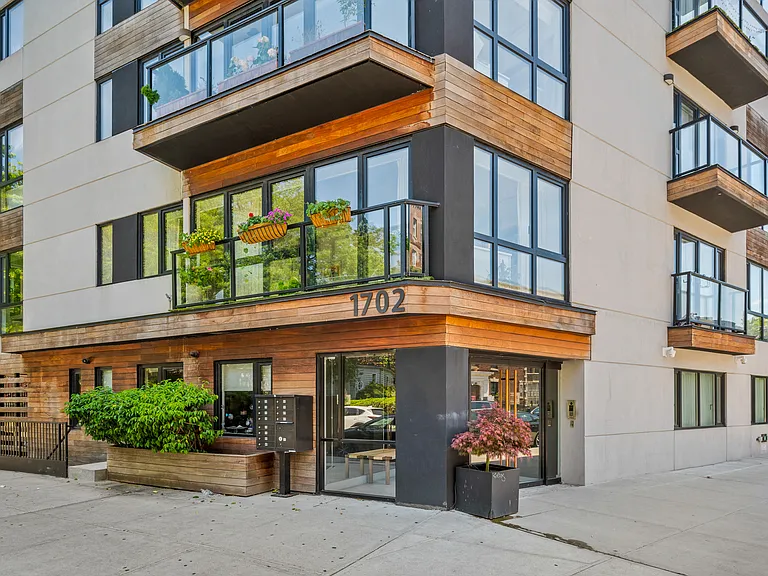 1702 Newkirk Ave #2A — Photo 15