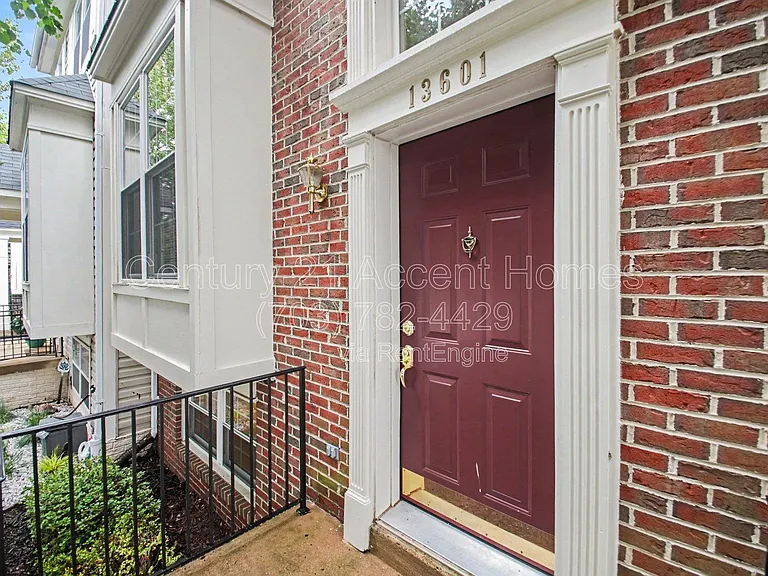 13601 Filly Ct — Photo 2