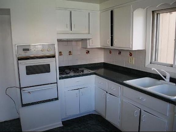 3rd image of 9287 Hamlin Ave #9287