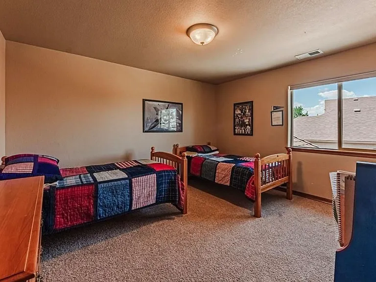 1630 Oakmont Dr — Photo 16