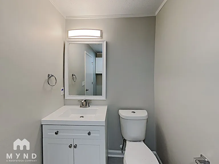 8213 Willowlake Ct — Photo 15