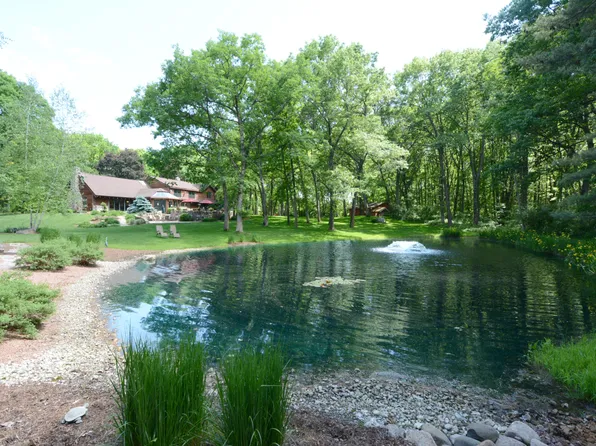 1154 Eng Settlement Ave N, Burlington, WI 53105