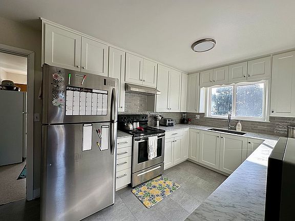3rd image of 5010 Delaney Rd SE