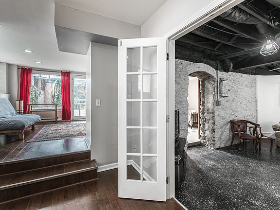 5th image of 3821 Baltimore Ave