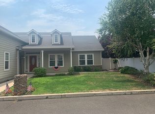 216 Trent Ter, Central Pt, OR