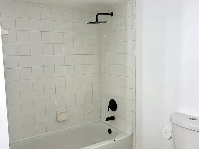 100 Crestwood Ct N #108 — Photo 17
