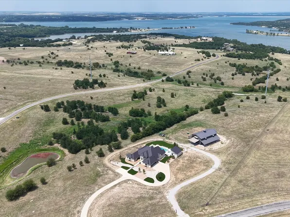 11103 E Rocky Creek Rd, Crowley, TX 76036