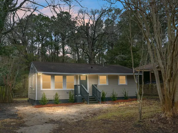 2334 Falcon Rd, Charleston, SC 29406