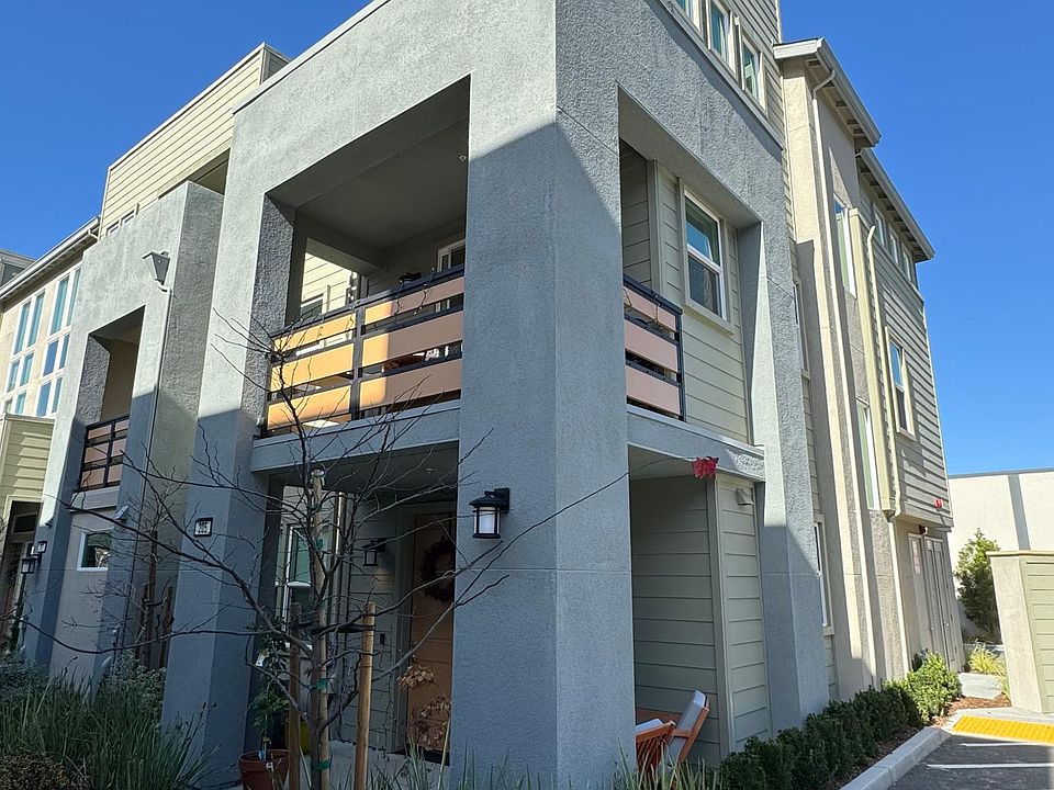 1st image of 2929 Corvin Dr #205