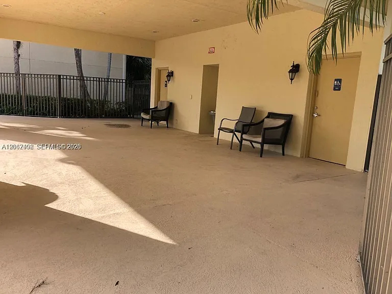 1502 Lake Crystal Dr #A — Photo 15