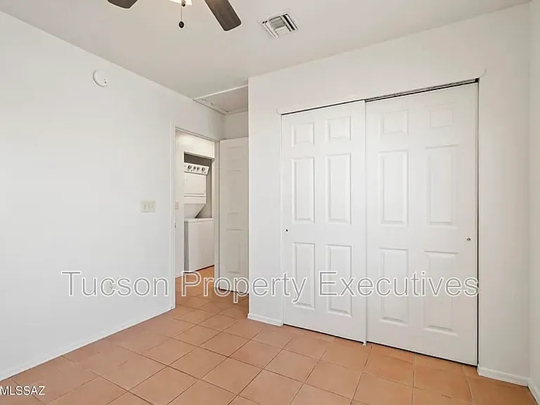 1107 W Sonora St #1 — Photo 16