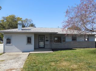 709 Hannah Ave, Paris, IL 61944