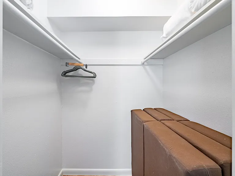 2207 Leon St #101 — Photo 16