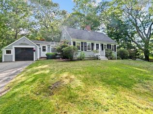 10 Ridge Top Rd, Cohasset, MA 02025