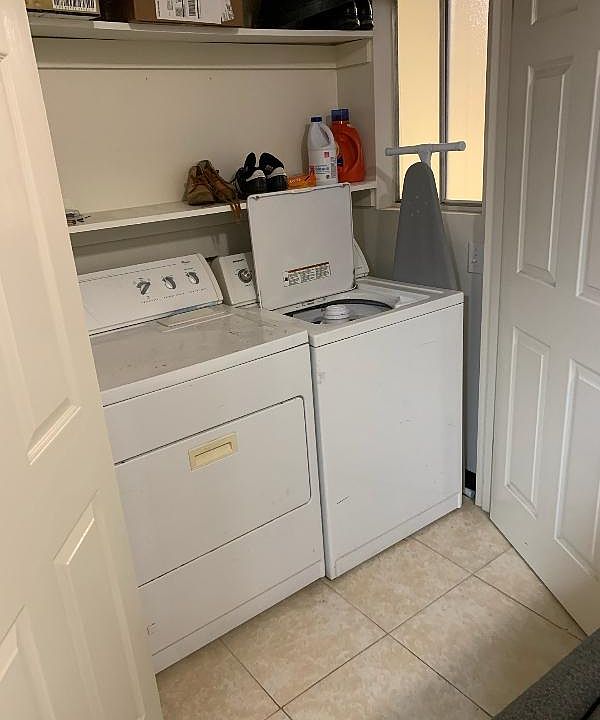 2nd image of 305 W 8th St #B